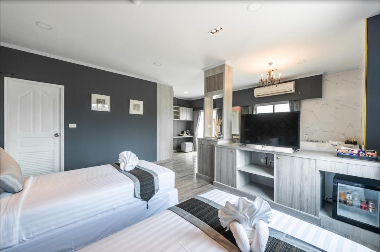 Napheera Royal Tel Hotel Ban Khlong Bang Krathiam Ngoại thất bức ảnh